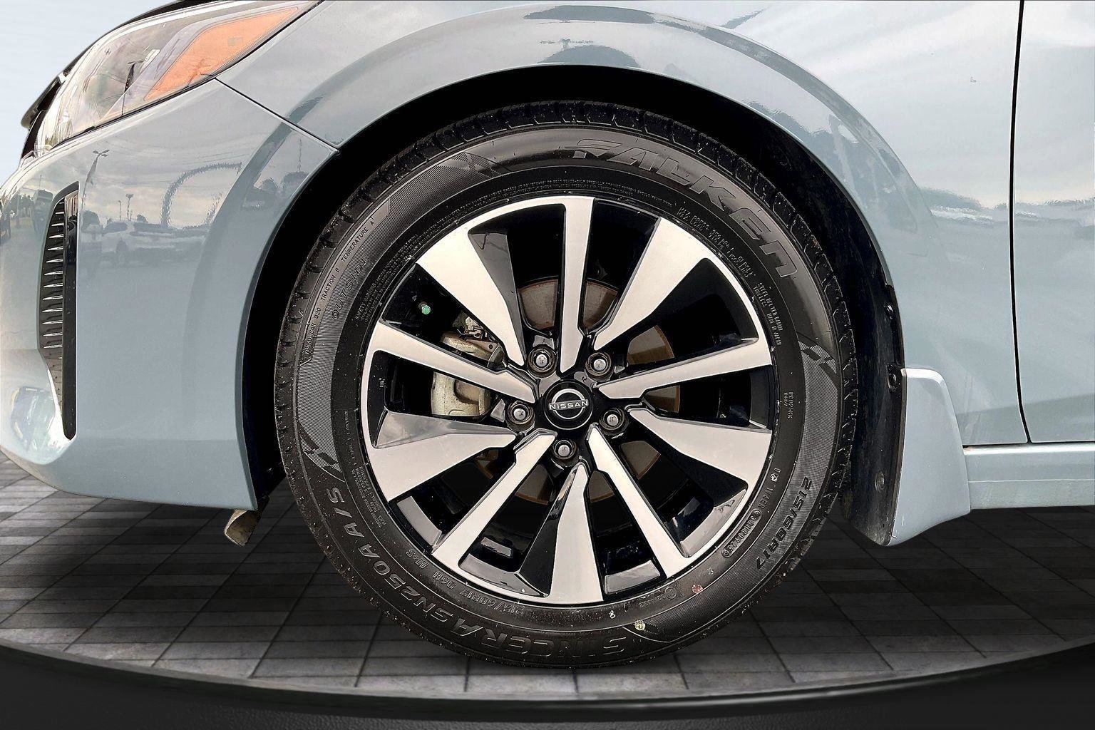 Certified 2024 Nissan Sentra SV w/ SV Premium Package FWD image 10