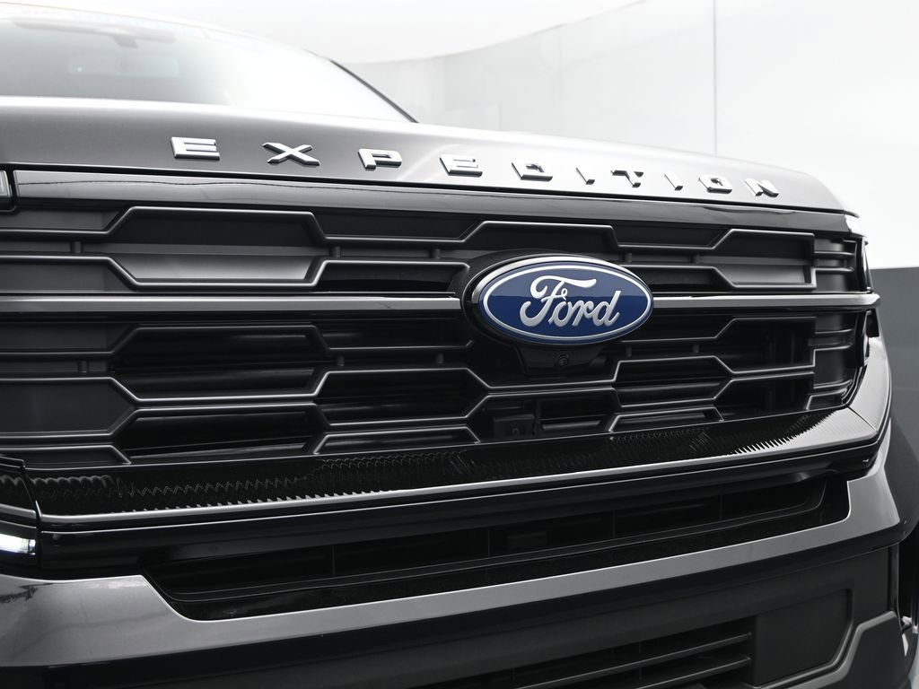 New 2026 Ford Expedition Active image 12