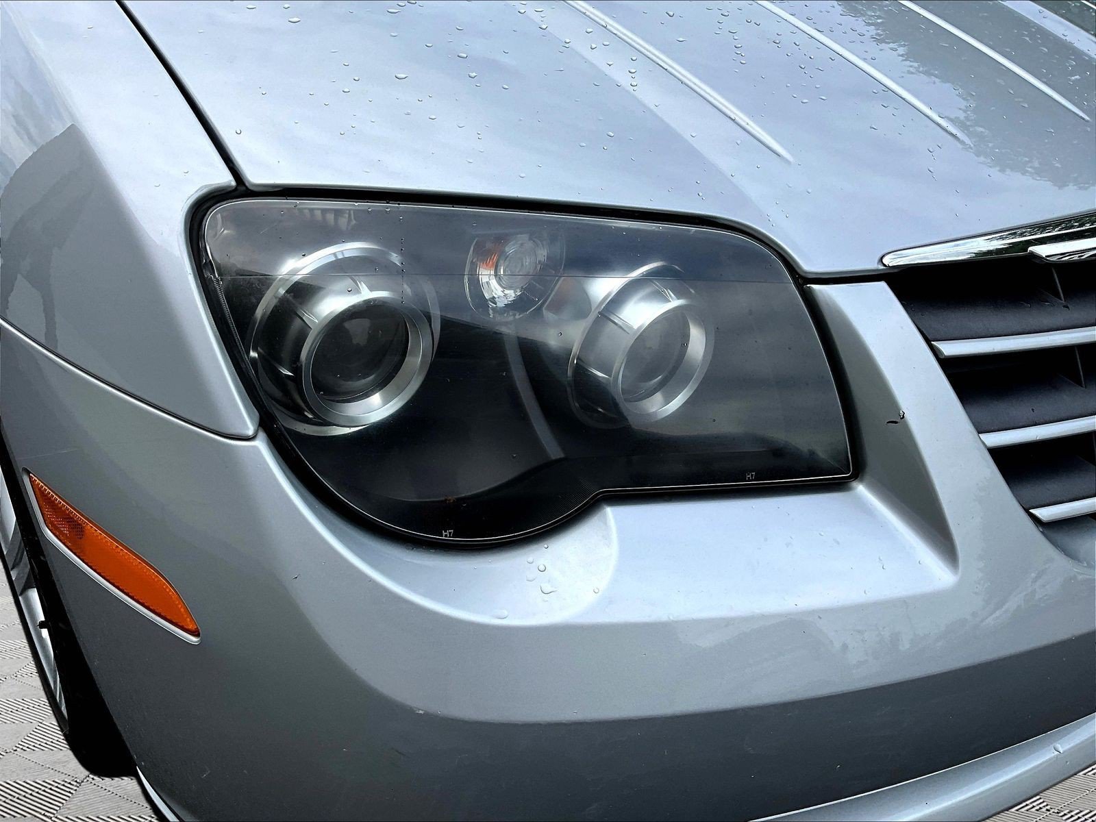 Used 2007 Chrysler Crossfire Limited RWD image 27