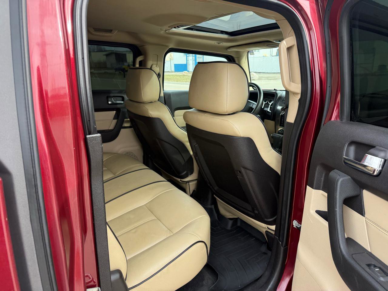 Used 2009 HUMMER H3T Alpha image 23