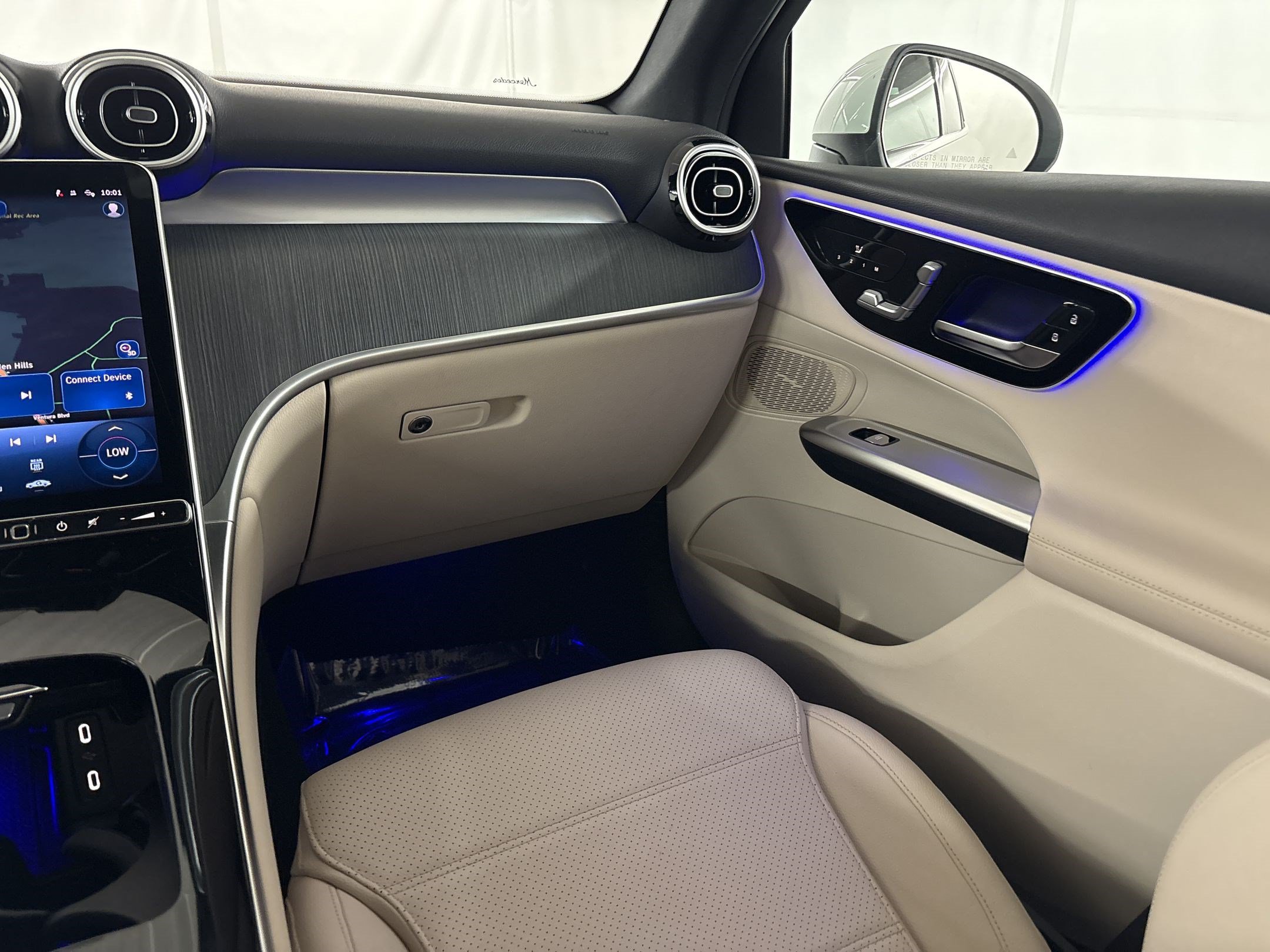 Certified 2025 Mercedes-Benz GLC 350e 4MATIC image 30