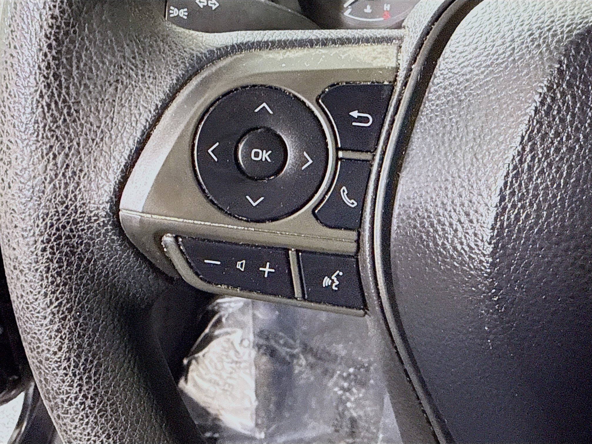 Used 2020 Toyota Corolla LE image 14