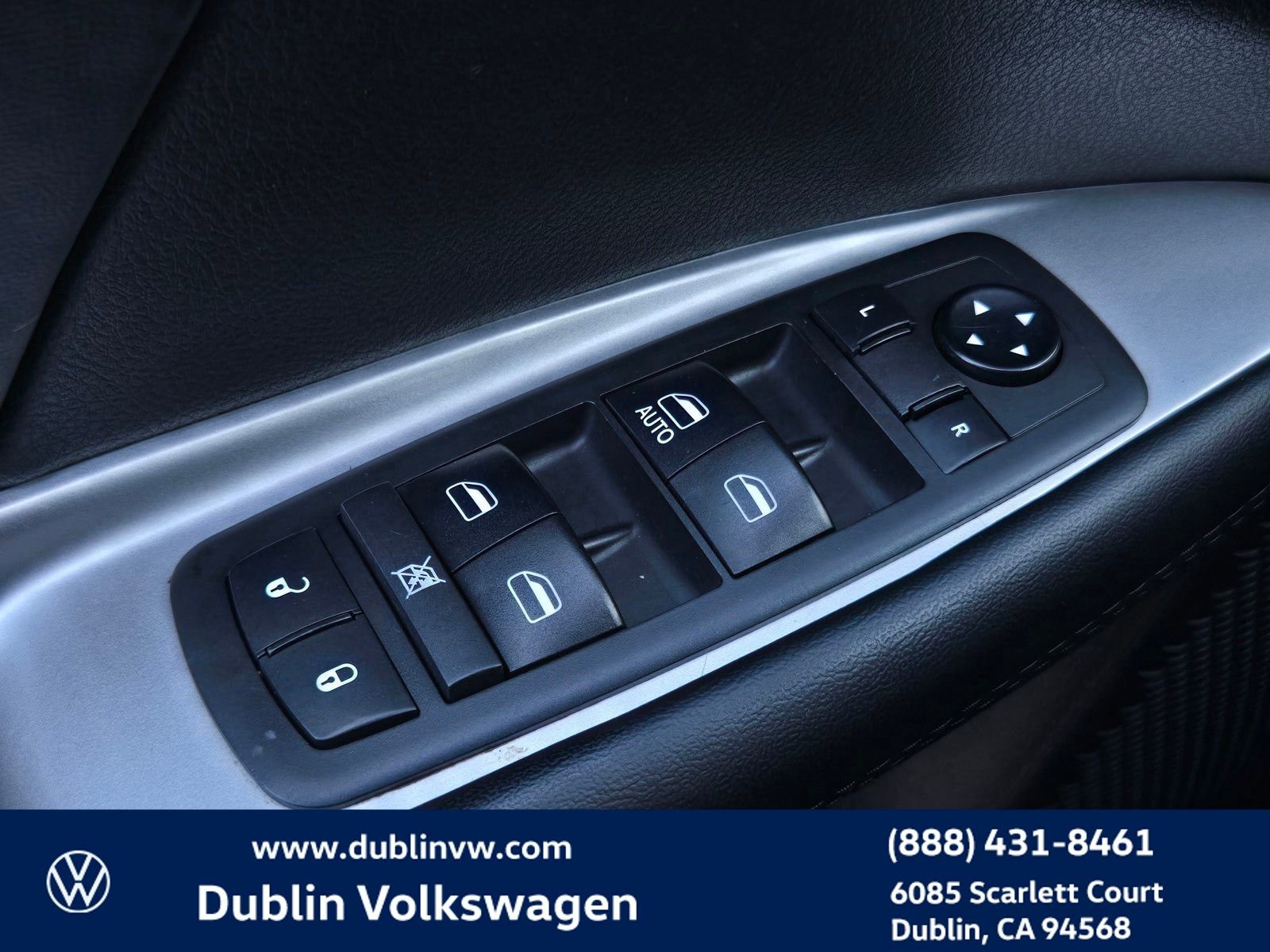 Used 2018 Dodge Journey SE image 11