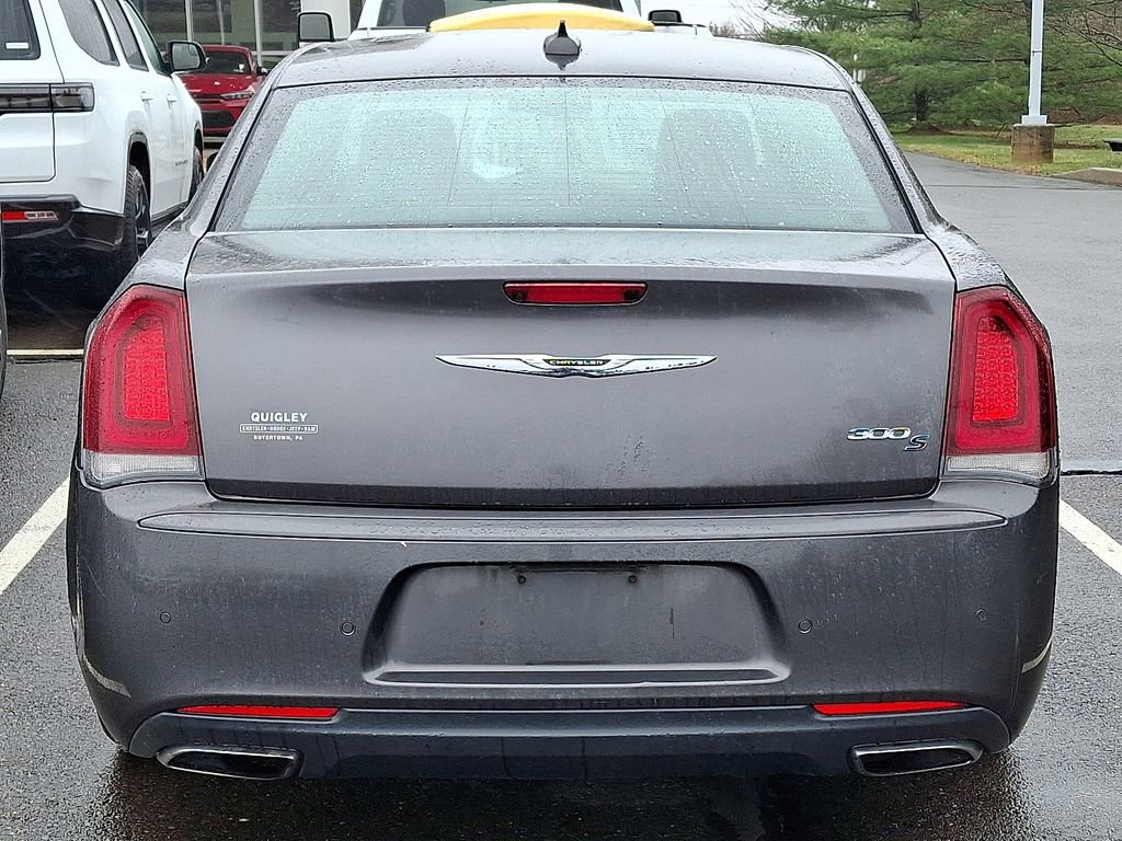 Used 2018 Chrysler 300 S w/ Safetytec Plus Group image 5