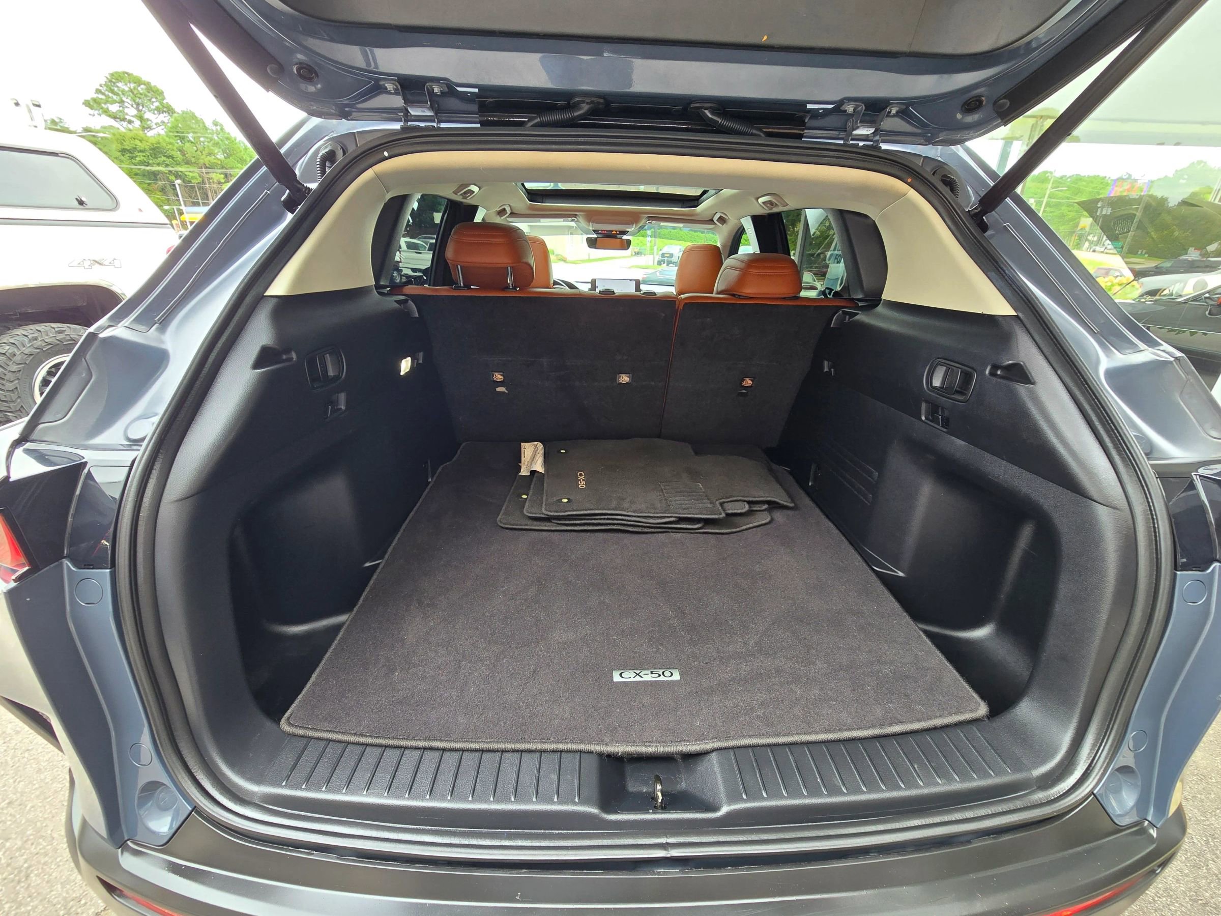 Used 2023 MAZDA CX-50 Meridian Edition w/ Cargo Package image 16
