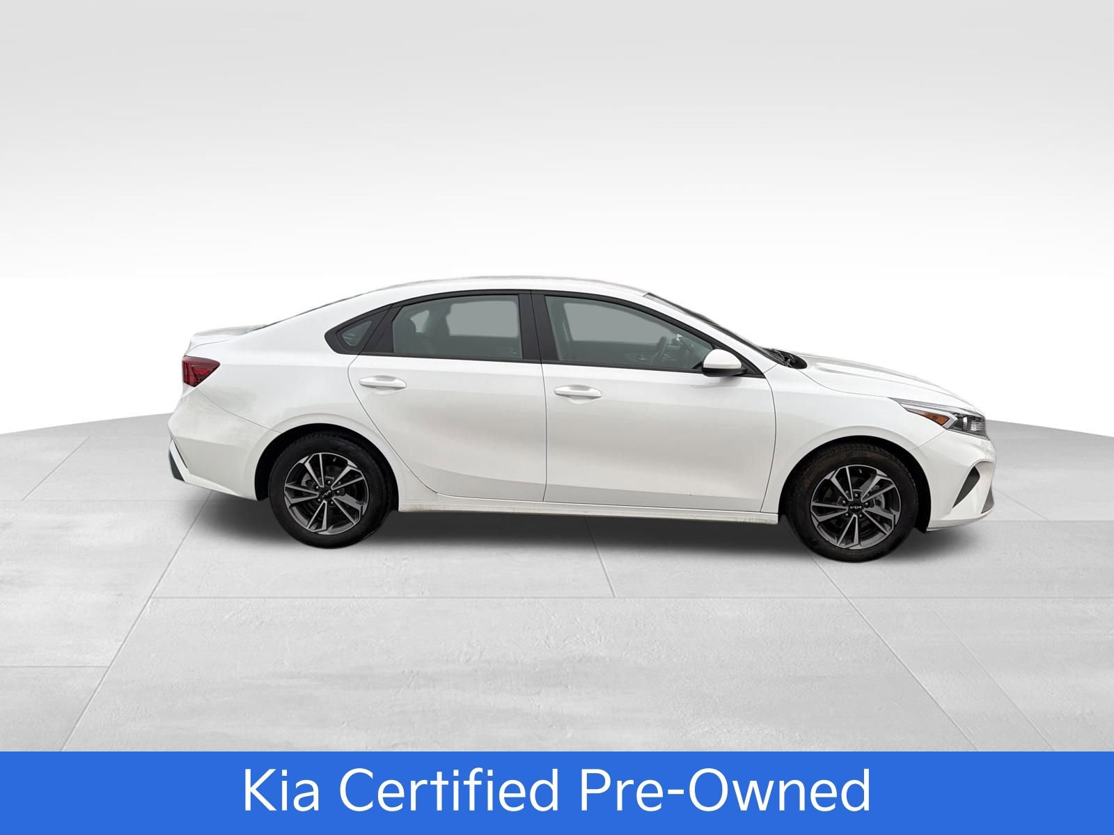 Certified 2023 Kia Forte LXS image 4