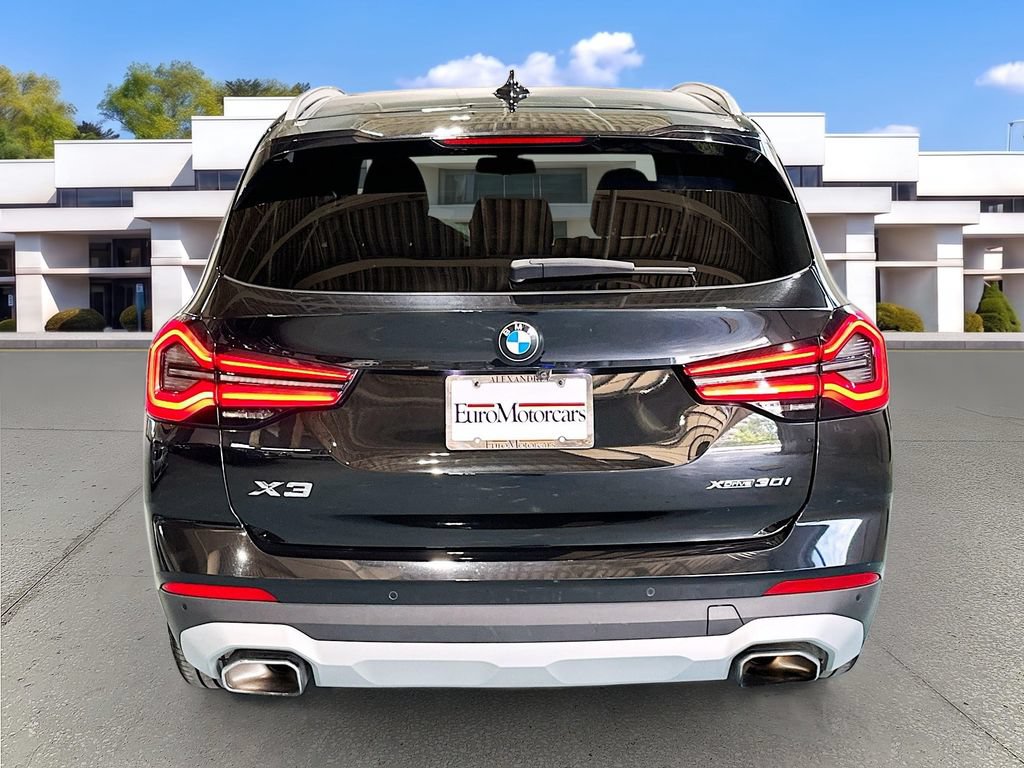 Used 2023 BMW X3 xDrive30i w/ Premium Package w/ZPA AWD/4WD image 6