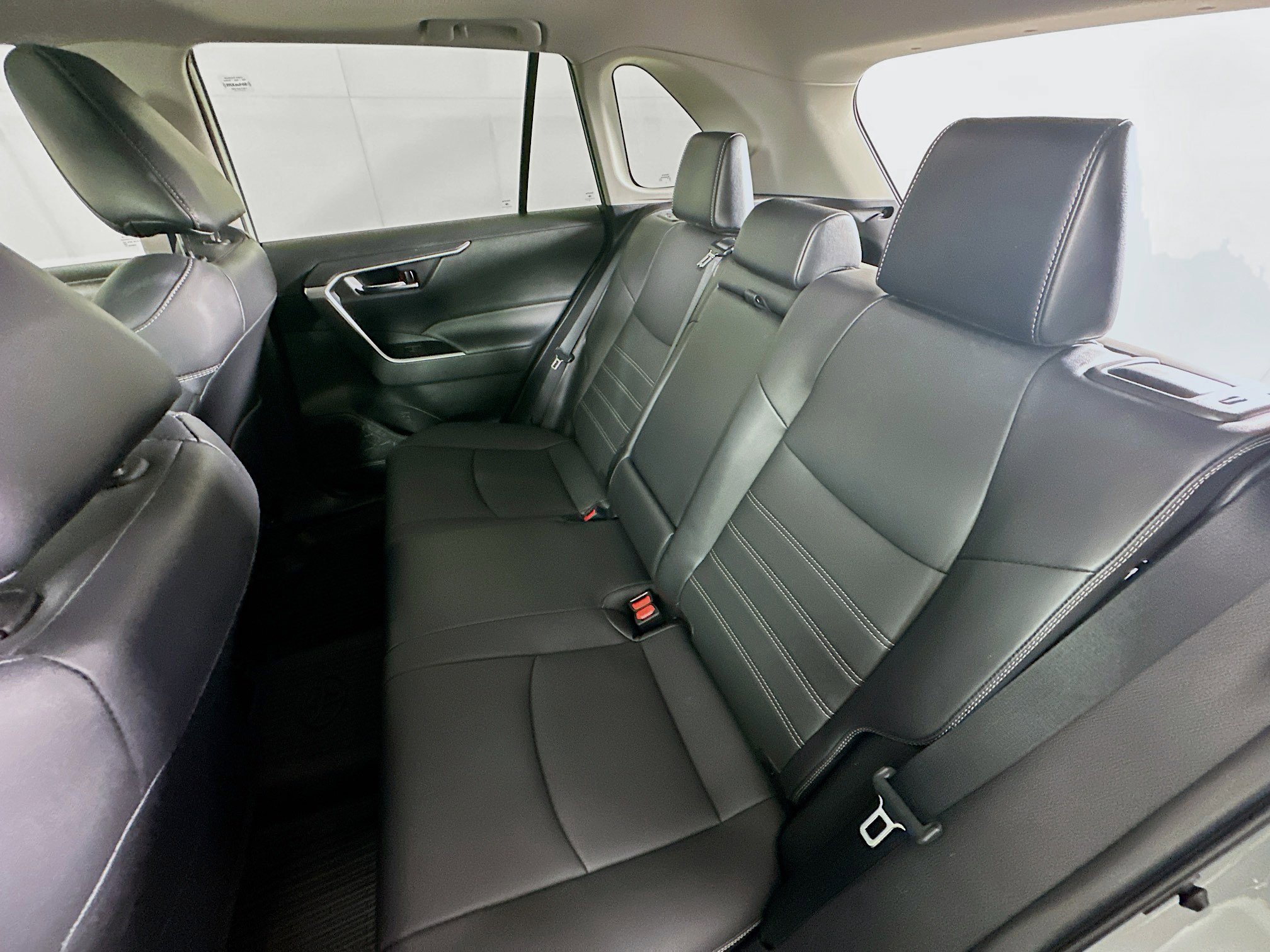 Used 2023 Toyota RAV4 XLE Premium image 26