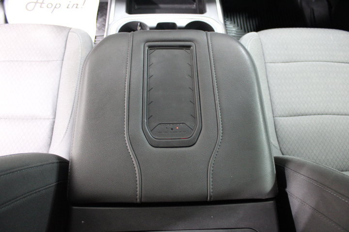 Used 2022 Chevrolet Silverado 1500 RST w/ Redline Edition AWD/4WD image 32