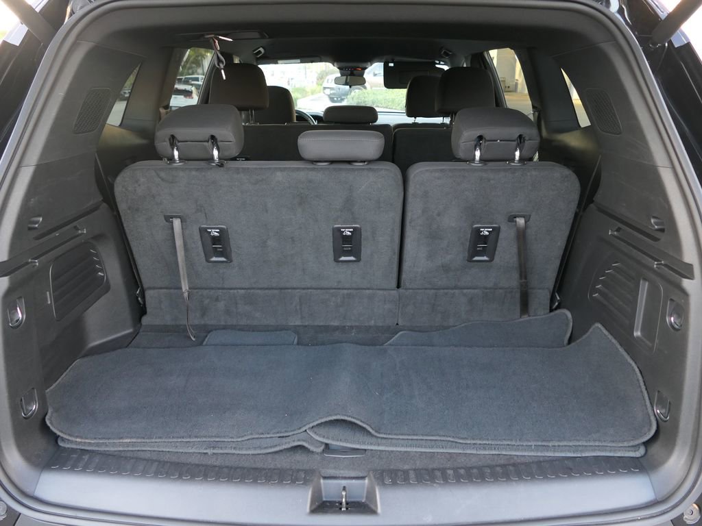 Used 2025 GMC Acadia Elevation image 22