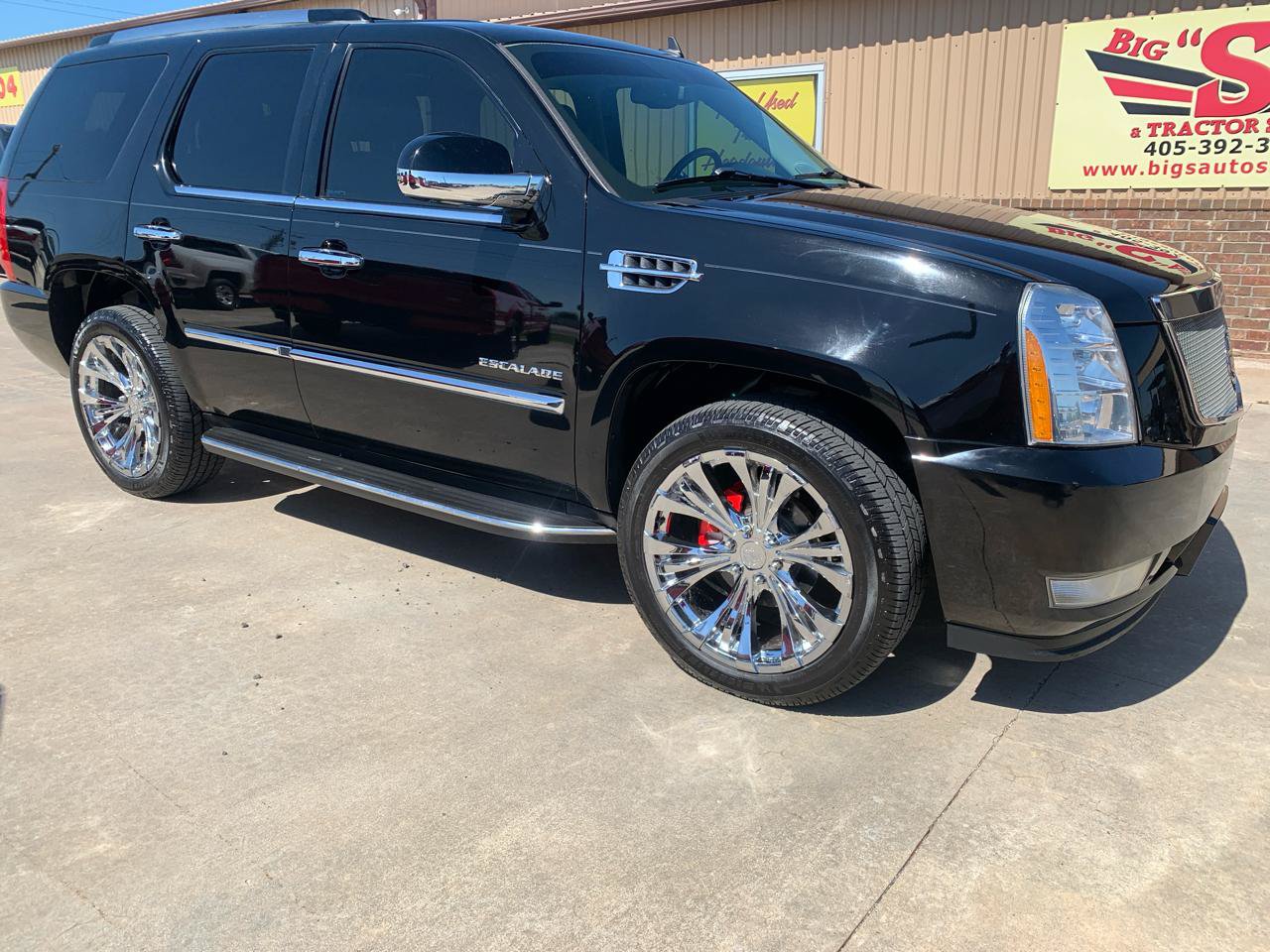 Used 2011 Cadillac Escalade Luxury