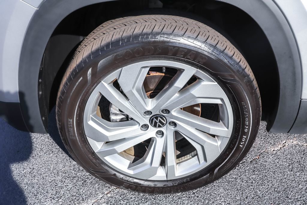 Certified 2022 Volkswagen Atlas SE image 15