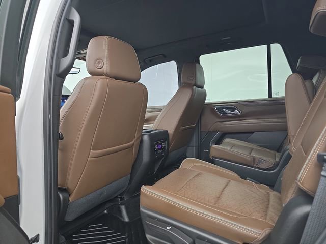 Used 2021 Chevrolet Tahoe High Country w/ Premium Package AWD/4WD image 46