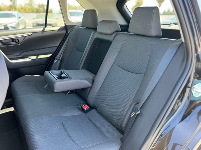 Used 2024 Toyota RAV4 LE AWD/4WD image 19