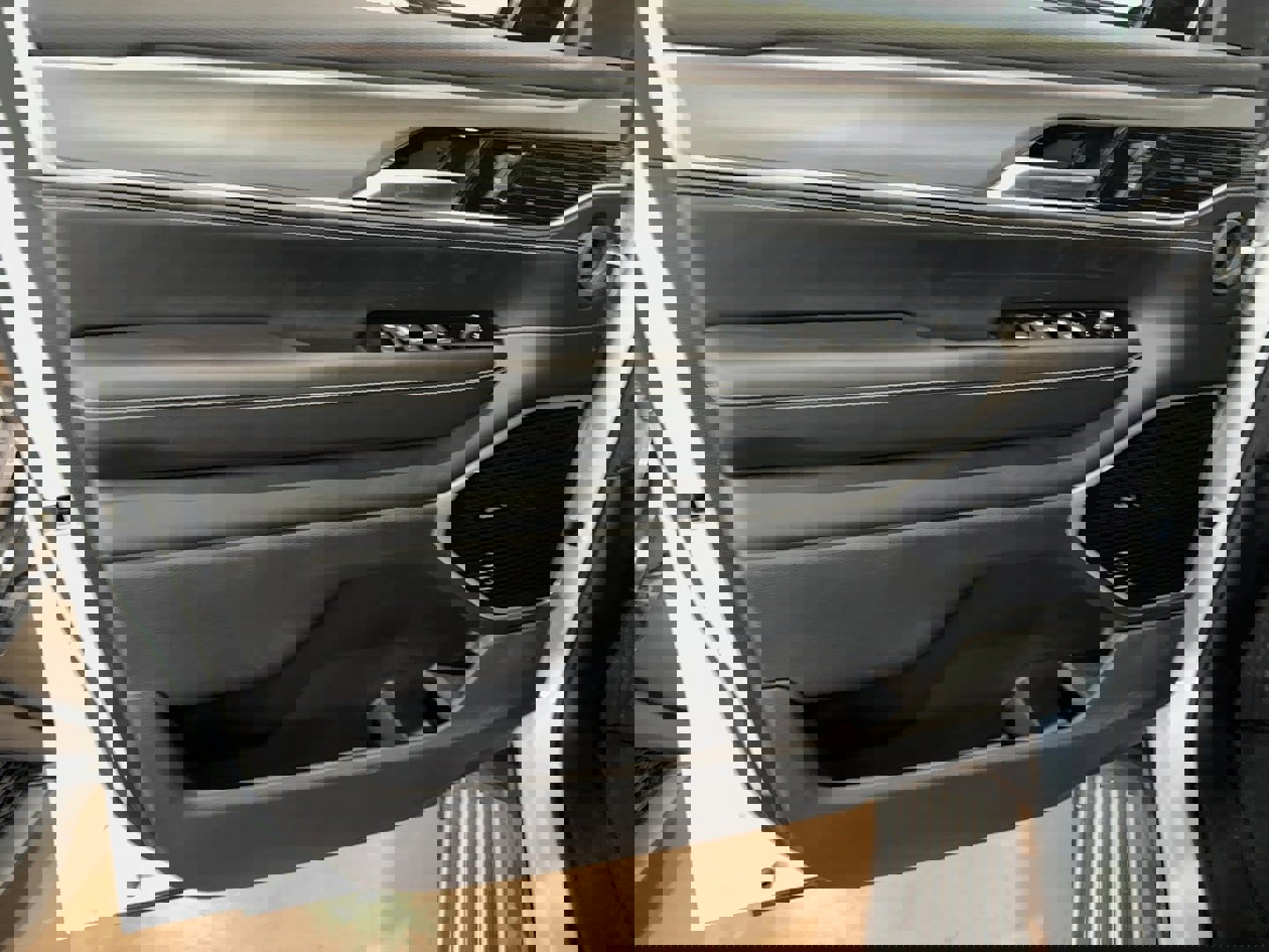 New 2026 Jeep Grand Wagoneer L Limited image 6