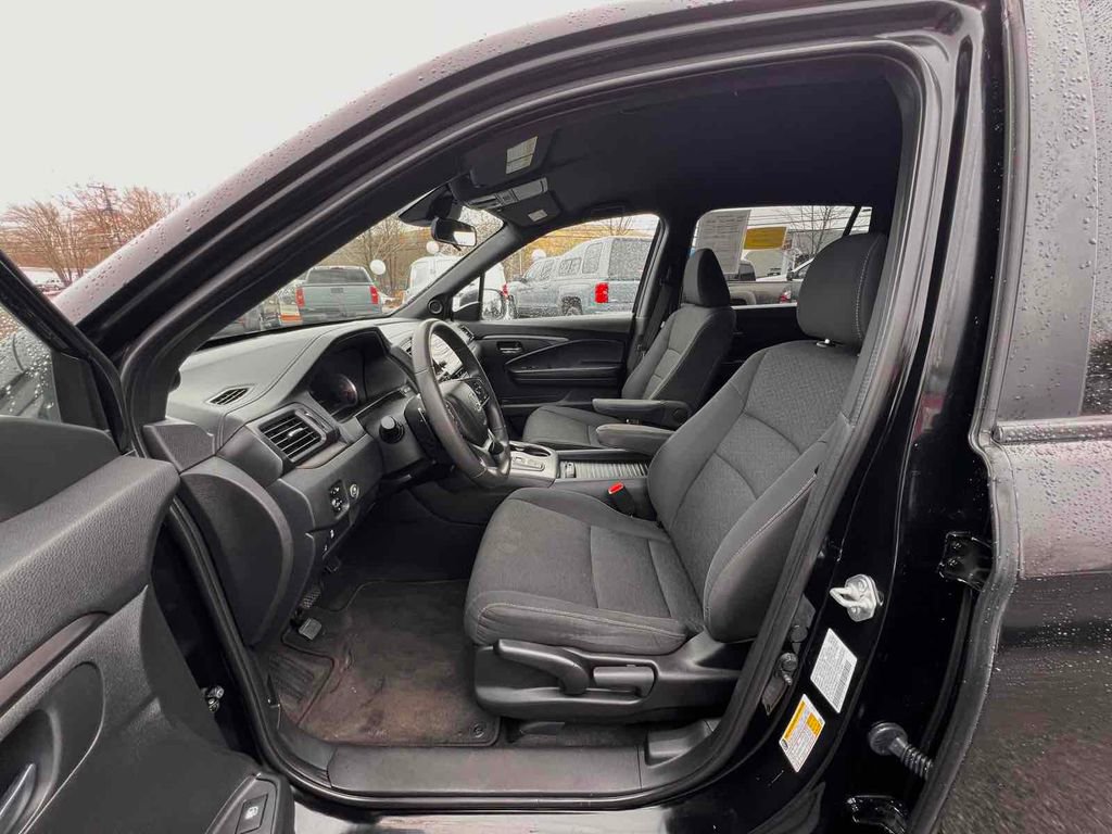 Used 2021 Honda Passport Sport image 12