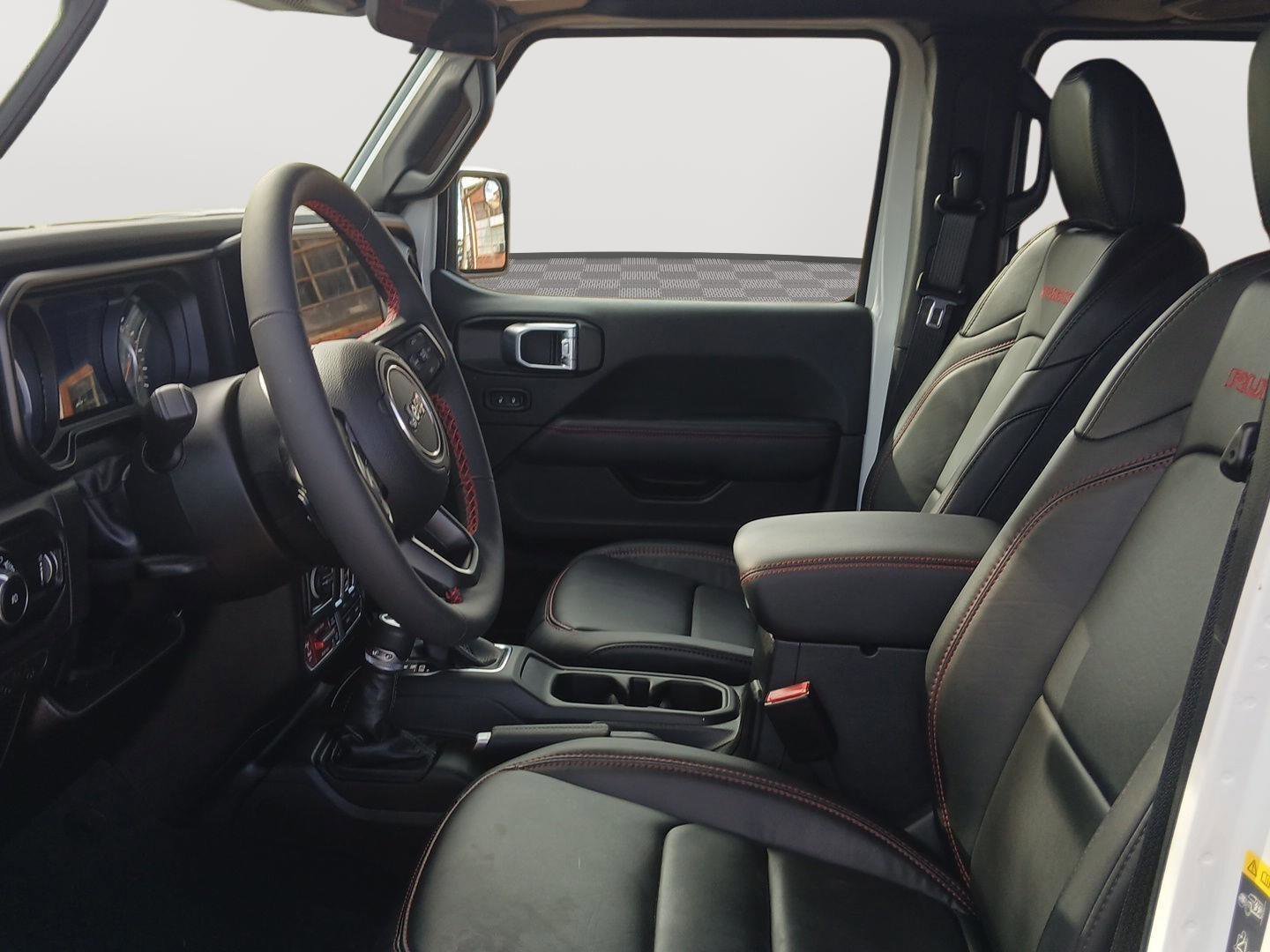 Used 2024 Jeep Wrangler Rubicon w/ Capability Package image 9