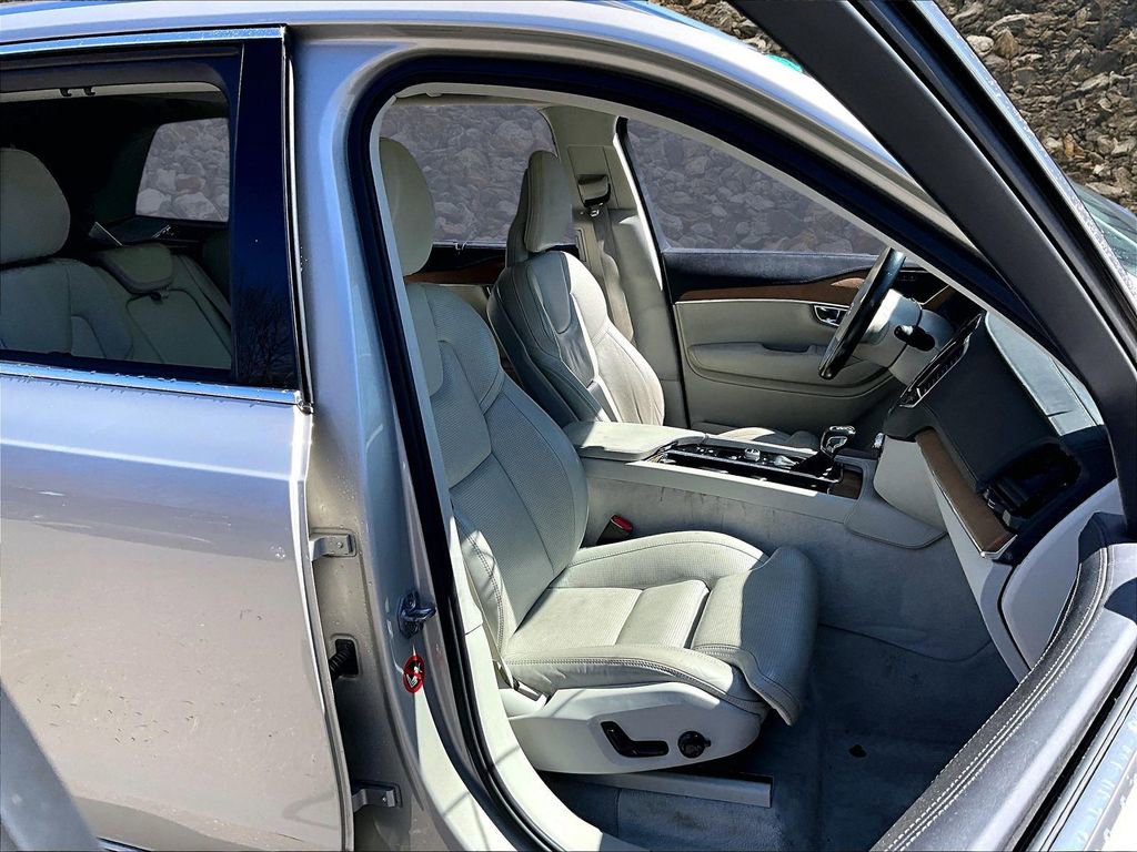 Used 2016 Volvo XC90 T6 Inscription image 5