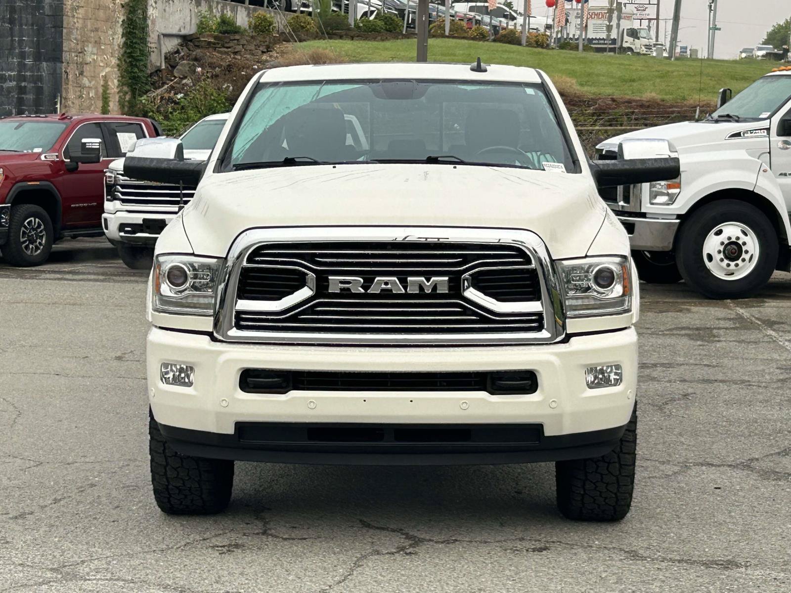 Used 2016 RAM 2500 Limited AWD/4WD image 2