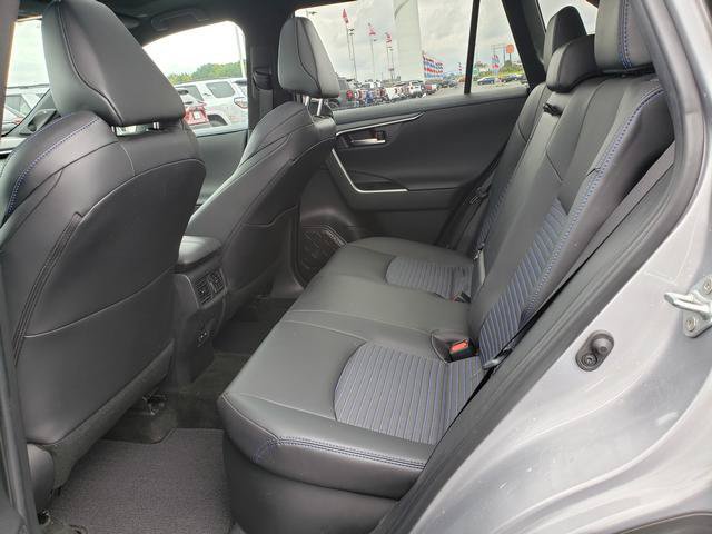 Used 2023 Toyota RAV4 XSE AWD/4WD image 12