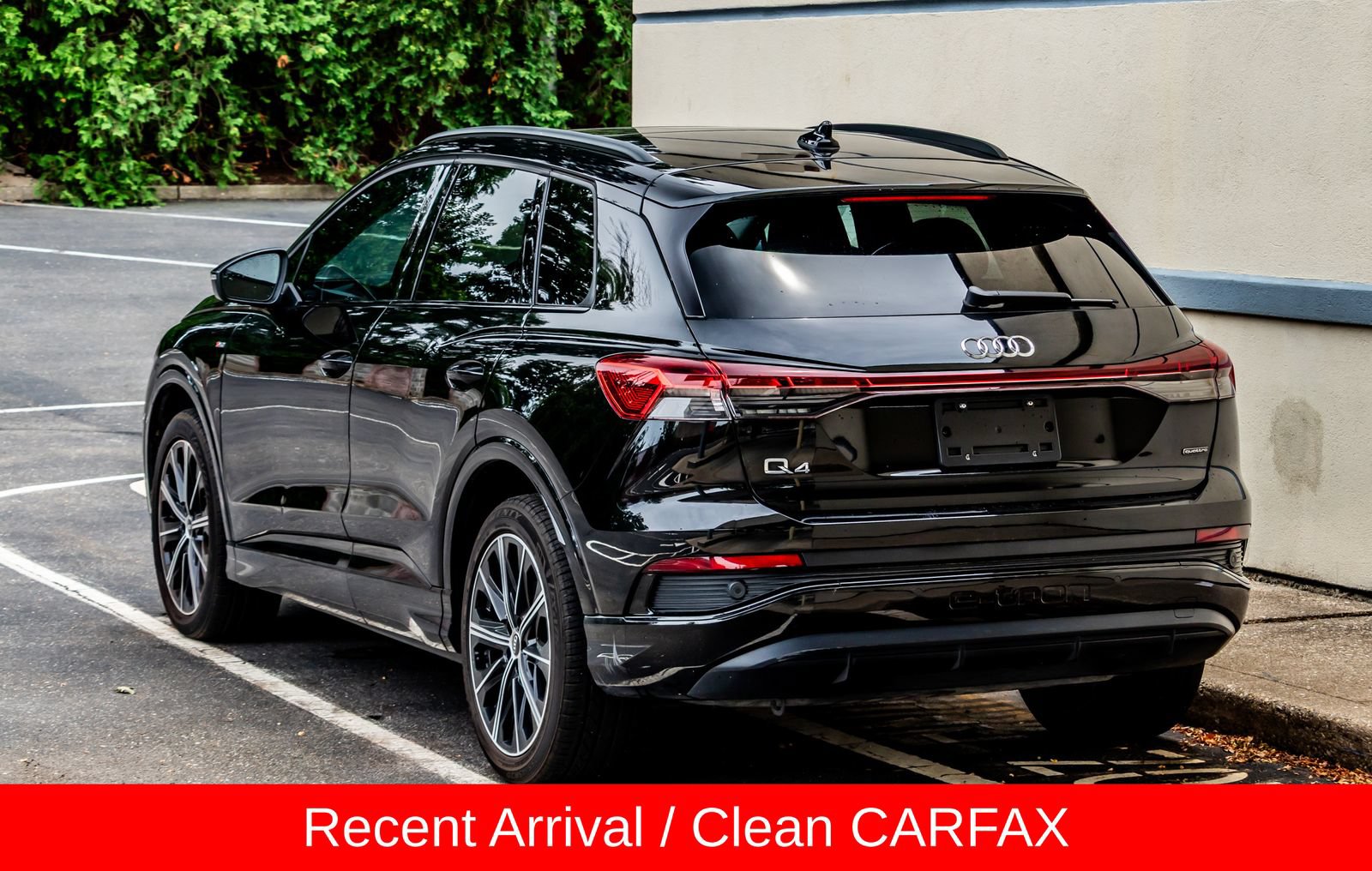Used 2022 Audi Q4 e-tron Premium Plus AWD/4WD image 5