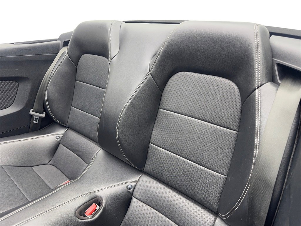 Used 2022 Ford Mustang Premium image 39