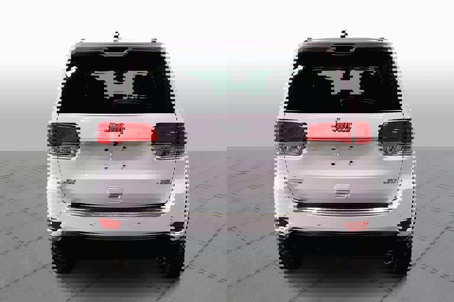 Used 2017 Jeep Grand Cherokee Limited image 5