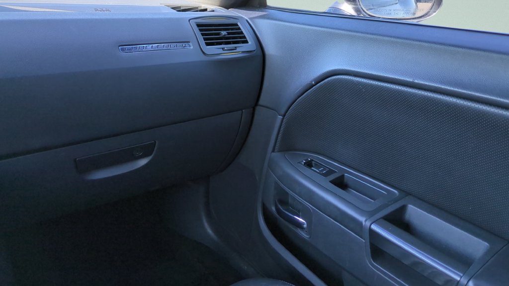 Used 2014 Dodge Challenger SXT Plus RWD image 12