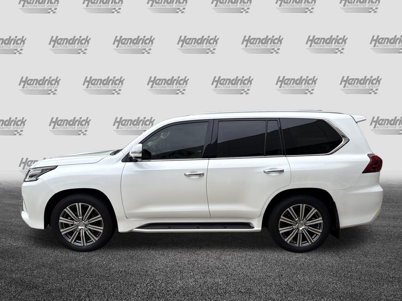 Used 2017 Lexus LX 570 4WD w/ Luxury Package image 7