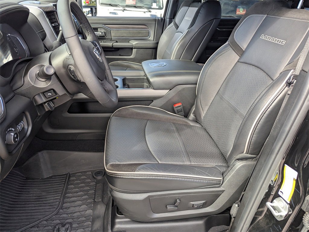 Used 2025 RAM 2500 Laramie w/ Sport Appearance Package image 12