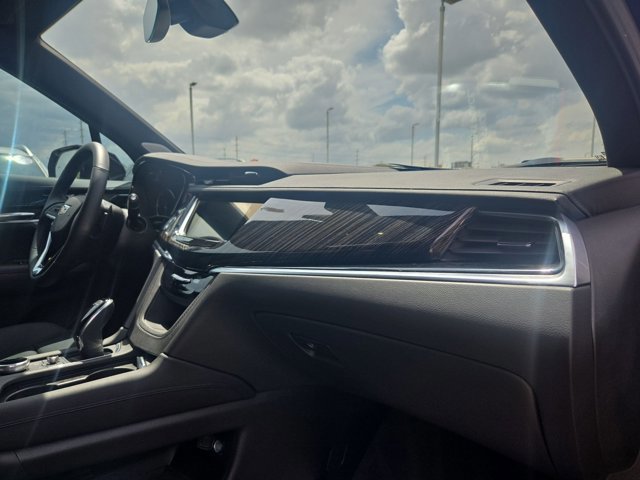 Used 2024 Cadillac XT6 Premium Luxury AWD/4WD image 23