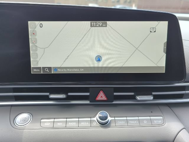 Used 2025 Hyundai Elantra SEL FWD image 18