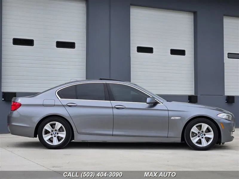 Used 2013 BMW 528i Sedan image 9
