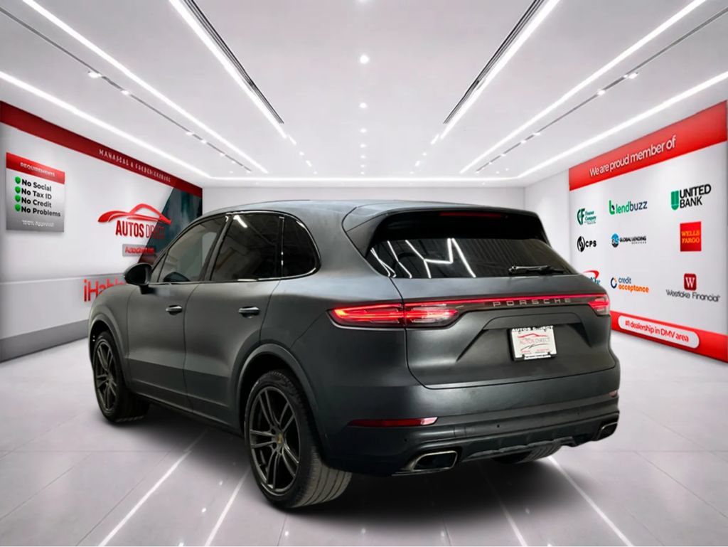 Used 2020 Porsche Cayenne AWD/4WD image 5
