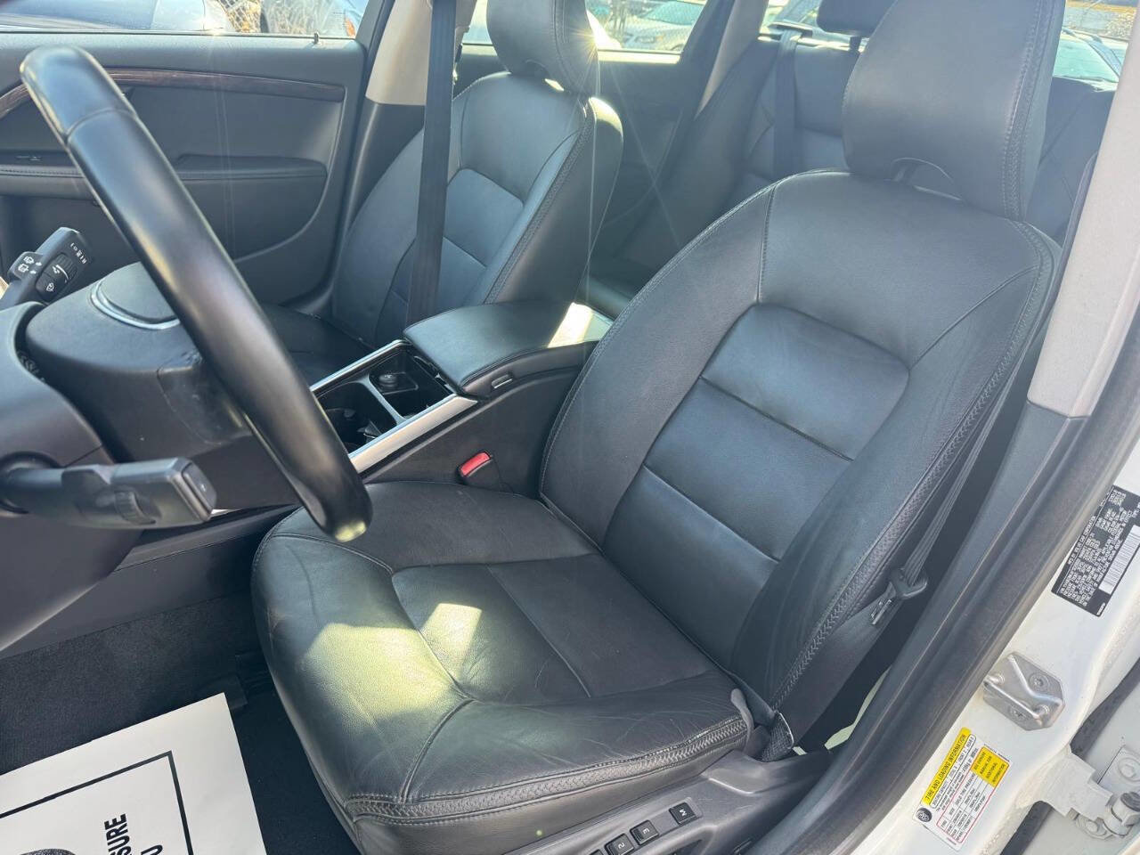 Used 2015 Volvo XC70 T6 image 24