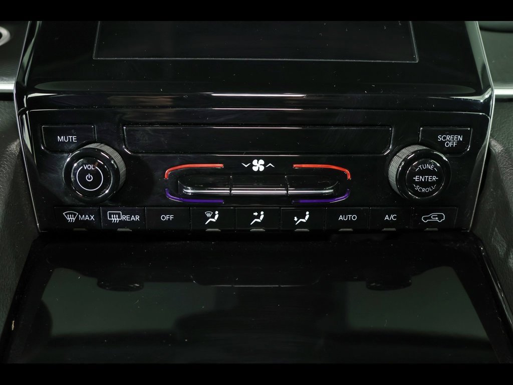 Used 2023 Jeep Grand Cherokee Laredo image 26