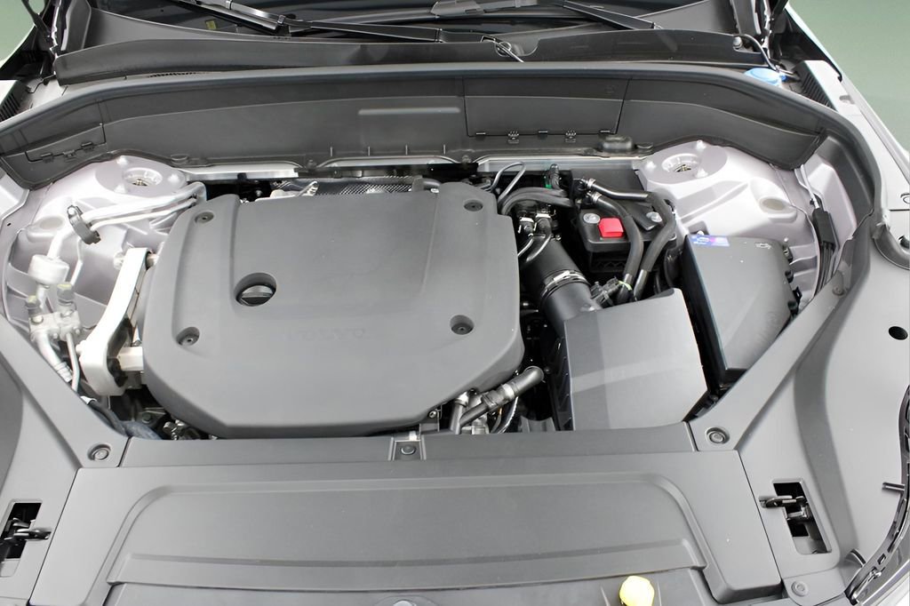 New 2026 Volvo XC90 B6 Plus w/ Protection Package Premier image 26