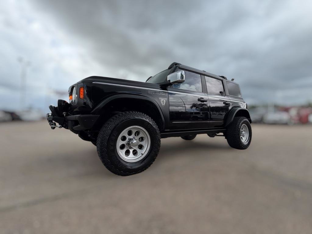Used 2023 Ford Bronco Everglades AWD/4WD image 5