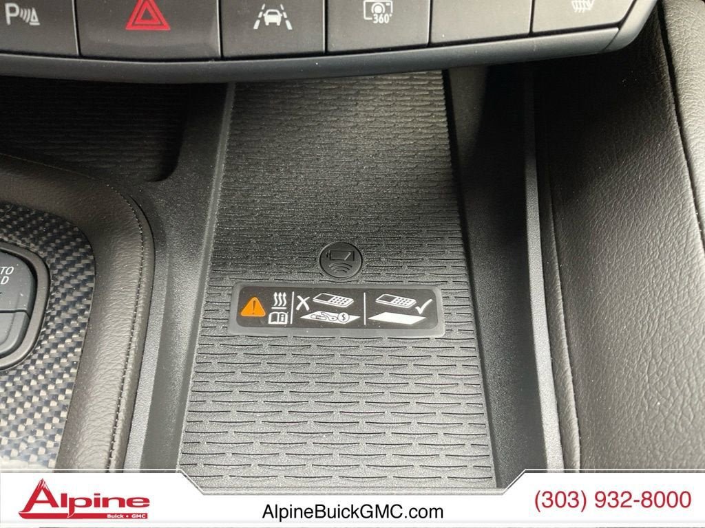 Used 2025 Cadillac CT5 V image 18