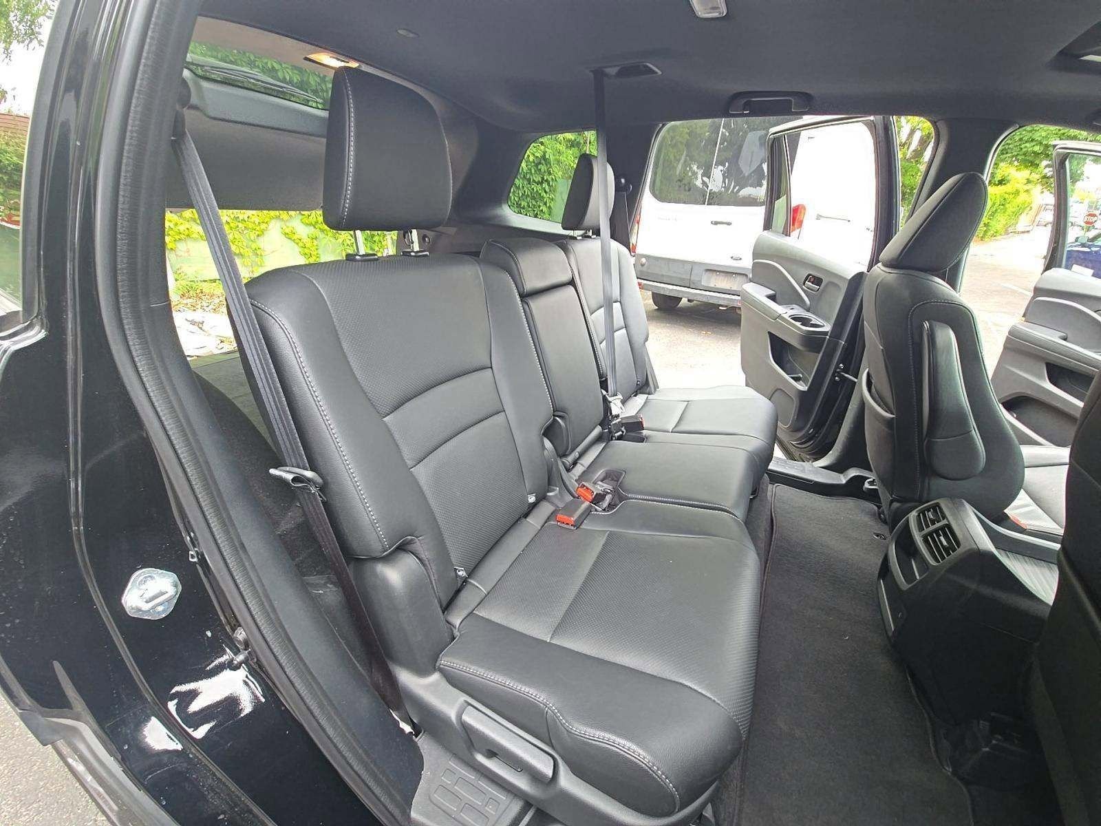 Used 2023 Honda Passport EX-L image 14