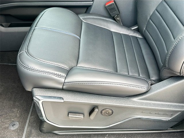 New 2026 Ford F250 4x4 Crew Cab Super Duty image 14