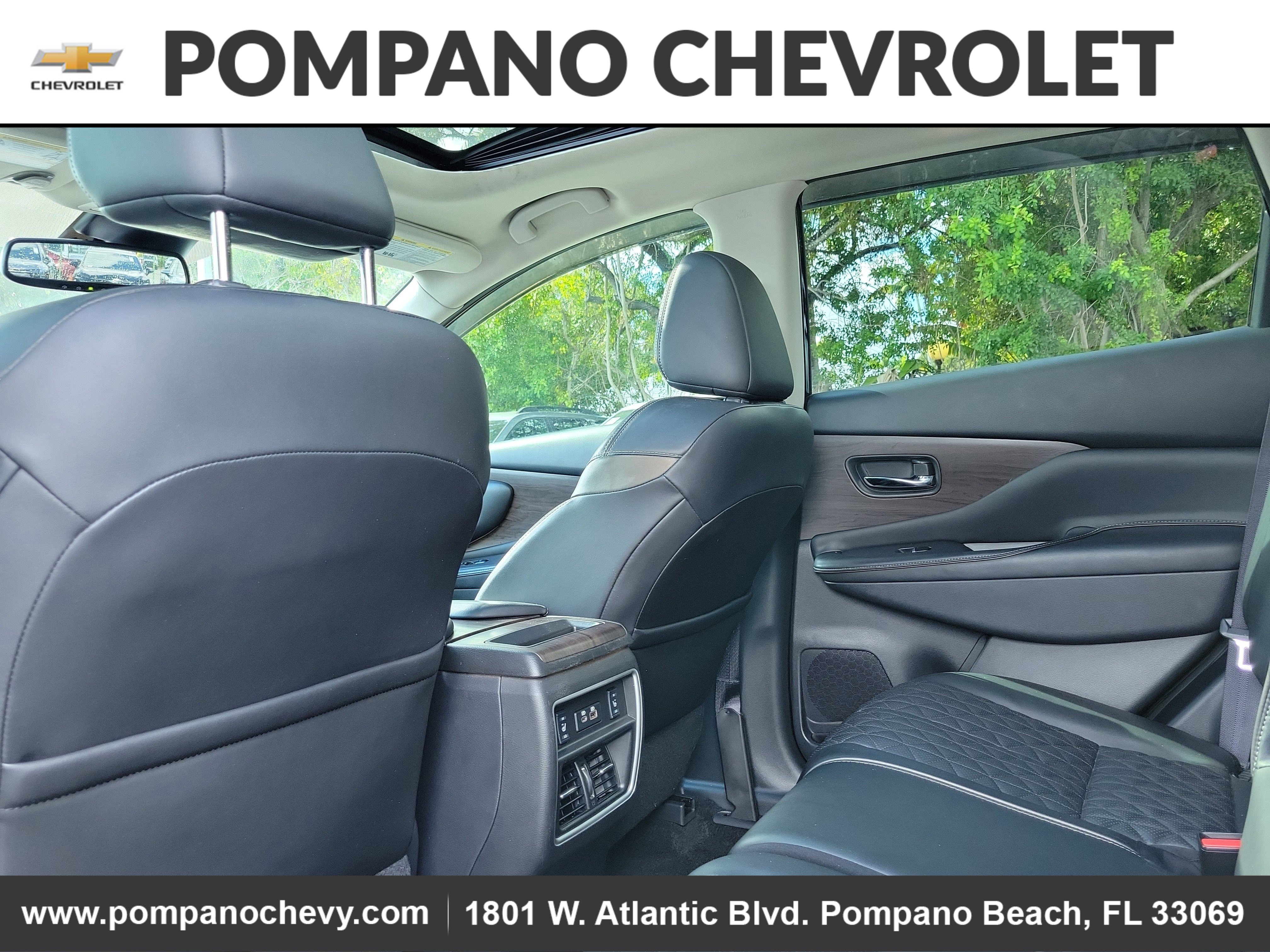 Used 2019 Nissan Murano Platinum w/ Cargo Package image 17