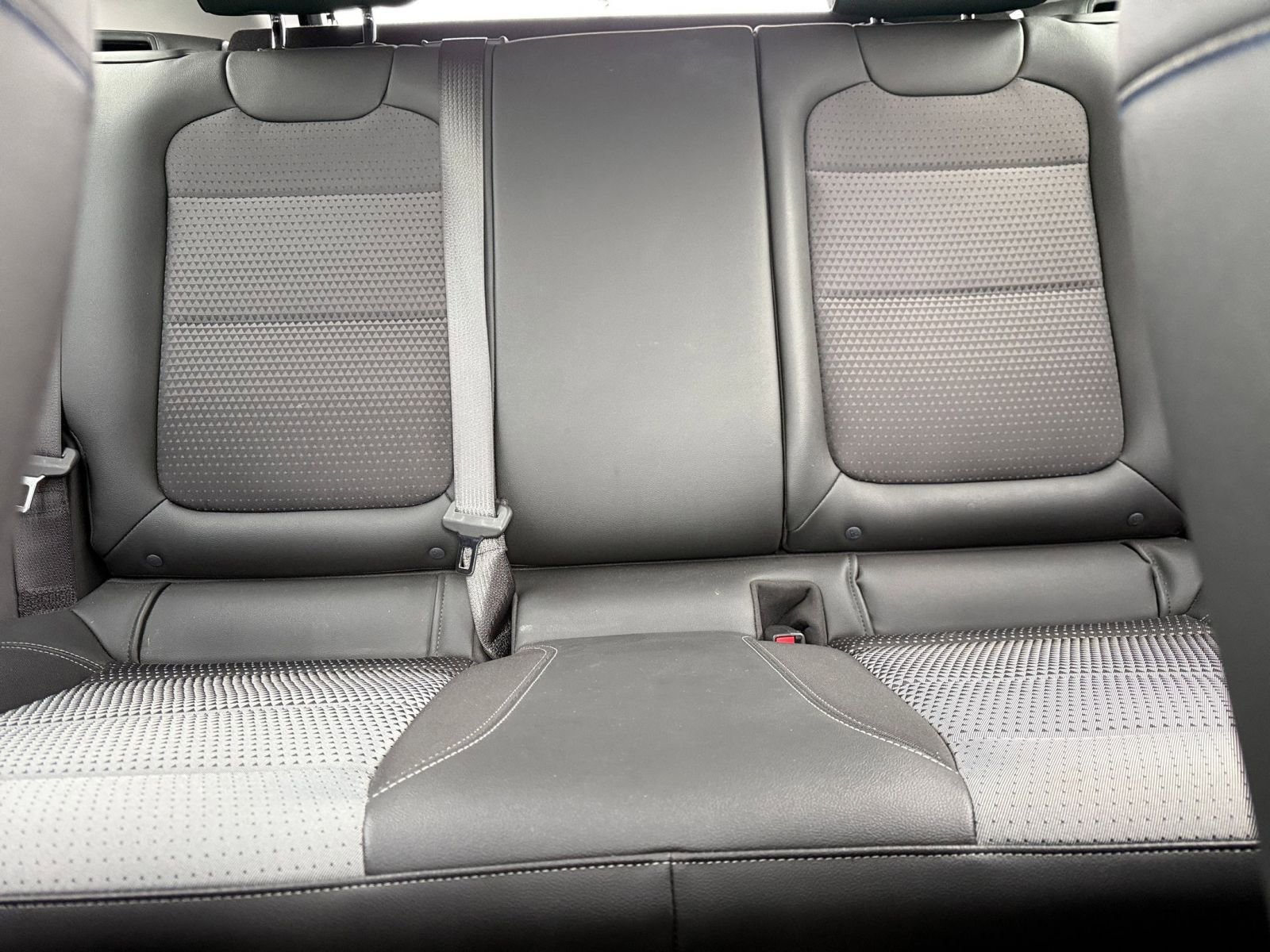 Used 2025 Chevrolet Trax LT image 37