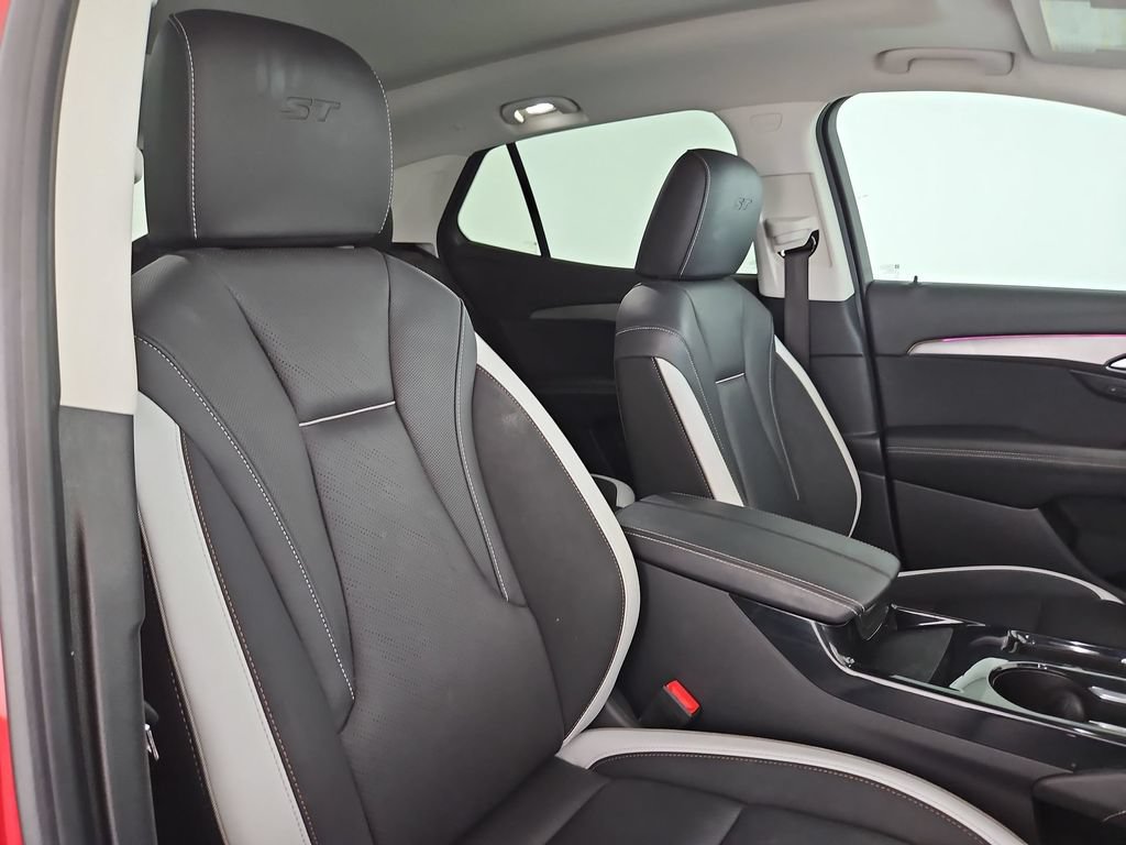 Certified 2025 Buick Envision Sport Touring AWD/4WD image 35