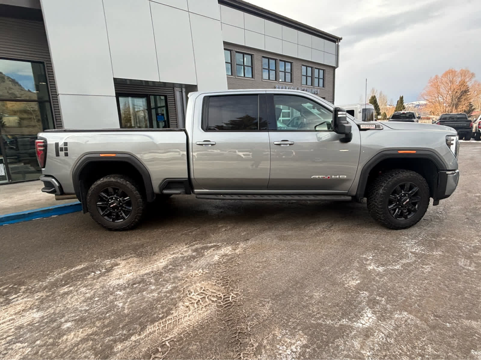 Used 2024 GMC Sierra 2500 AT4 w/ AT4 Premium Plus Package image 23