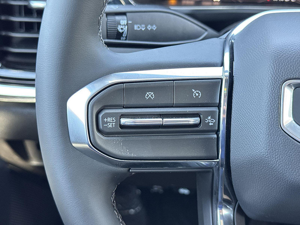 New 2026 GMC Canyon Elevation w/ Technology Package AWD/4WD image 9