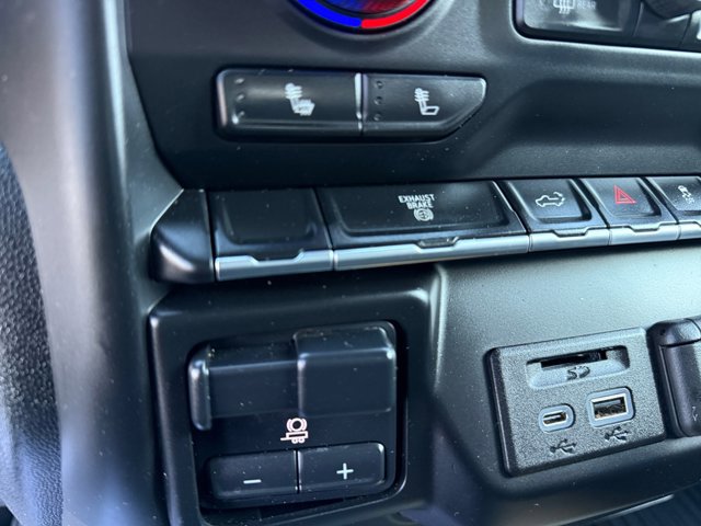 Used 2020 Chevrolet Silverado 2500 LTZ w/ Z71 Off-Road Package image 23