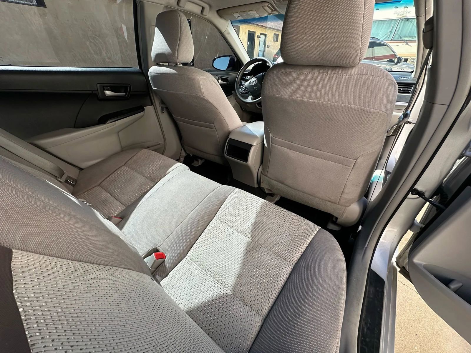 Used 2014 Toyota Camry LE image 20