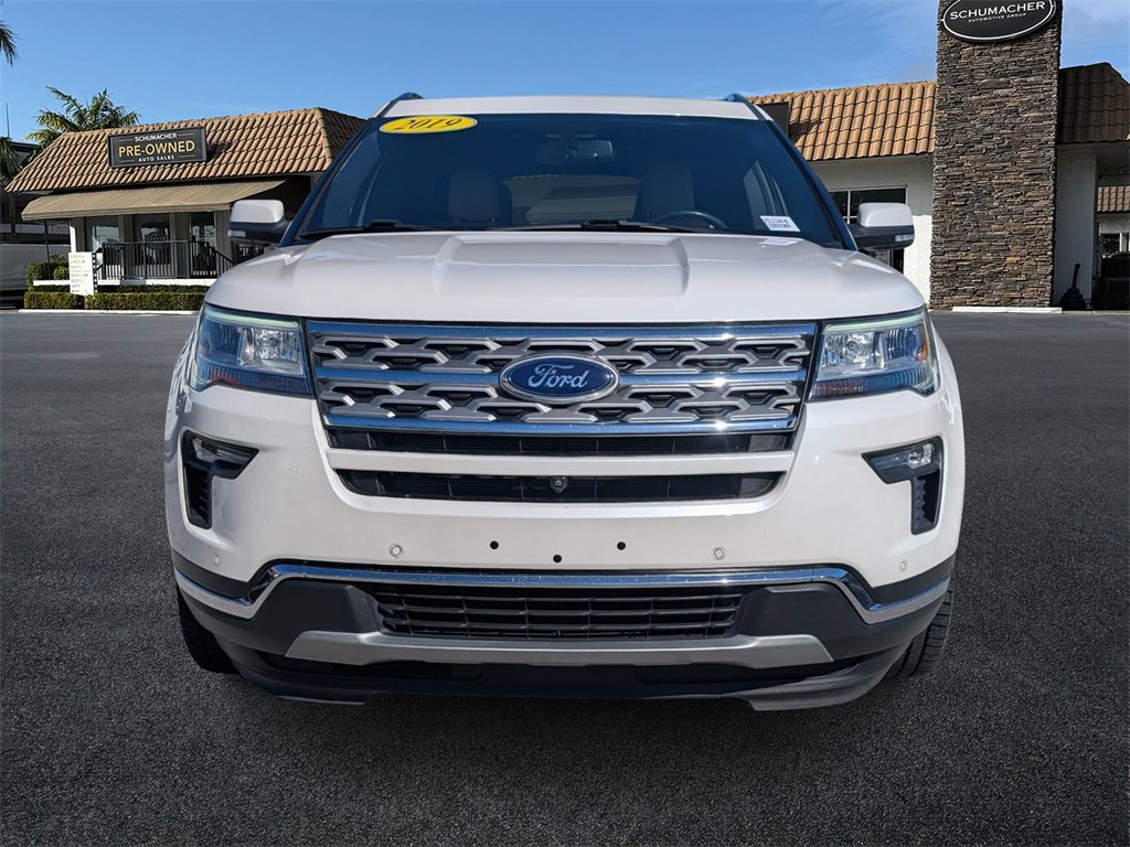 Used 2019 Ford Explorer Limited w/ Class III Trailer Tow Package image 2