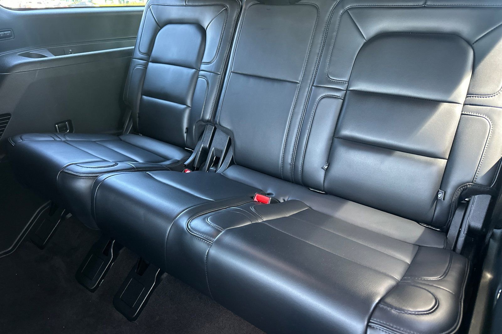 Used 2019 Lincoln Navigator L Reserve image 17